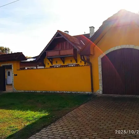 Appartamento Vízház *
